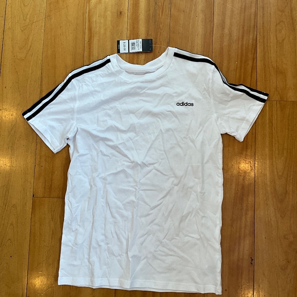 ADDIDAS short sleeve t shirt